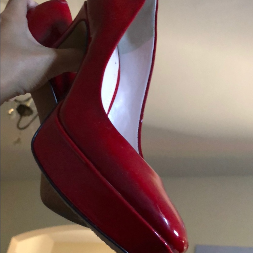 Vince Camino Platform Red Pump